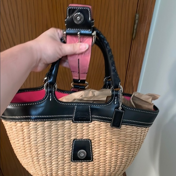 COACH UEC Vintage Tan and Black Women's Handbag Straw and Genuine Leather - Picture 10 of 15